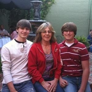 Meet your Posher, Glenda